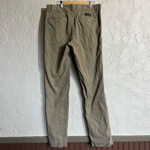 Banana Republic Men’s Aiden Chino 31x32 Tan